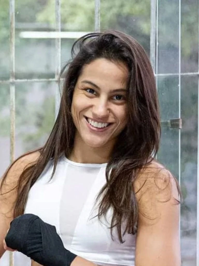 Gloria De Paula Biography: Wiki, Age, Career, Height, Weight, Boyfriend, Net Worth & More